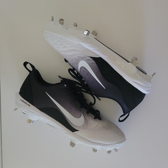 Nike Women’s Lunar Hyperdiamond 2 Pro Fastpitch Softball Cleats - Picture 1 of 10